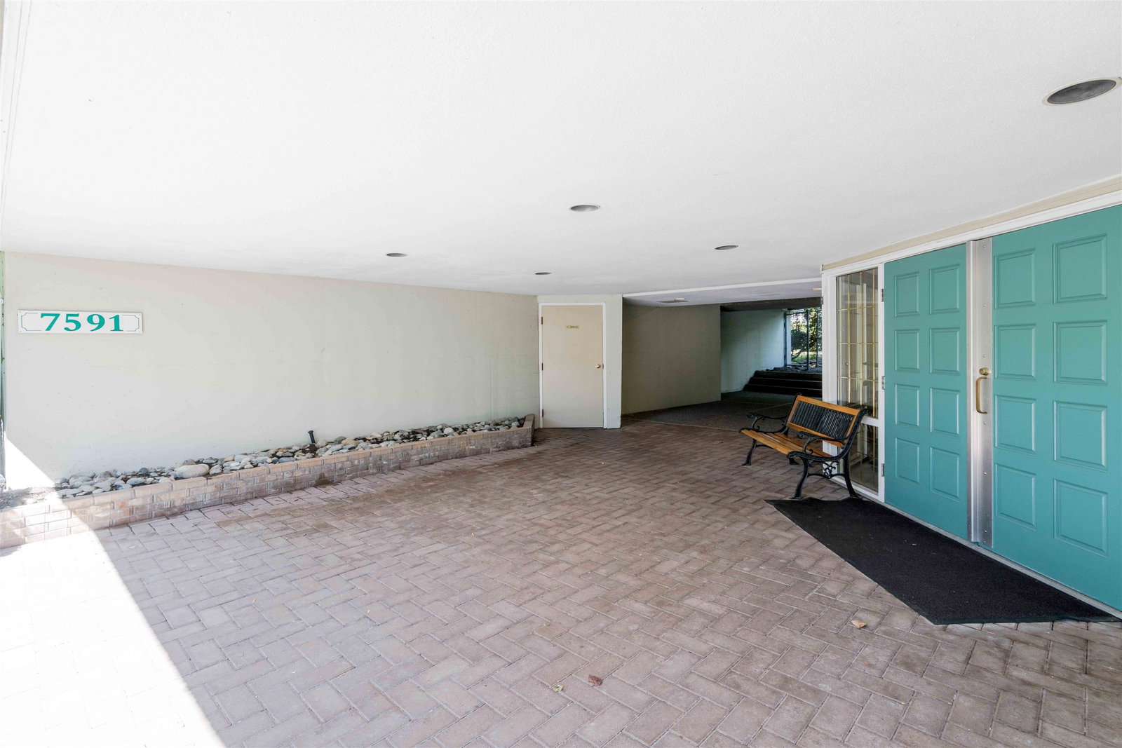 Listing Image 37