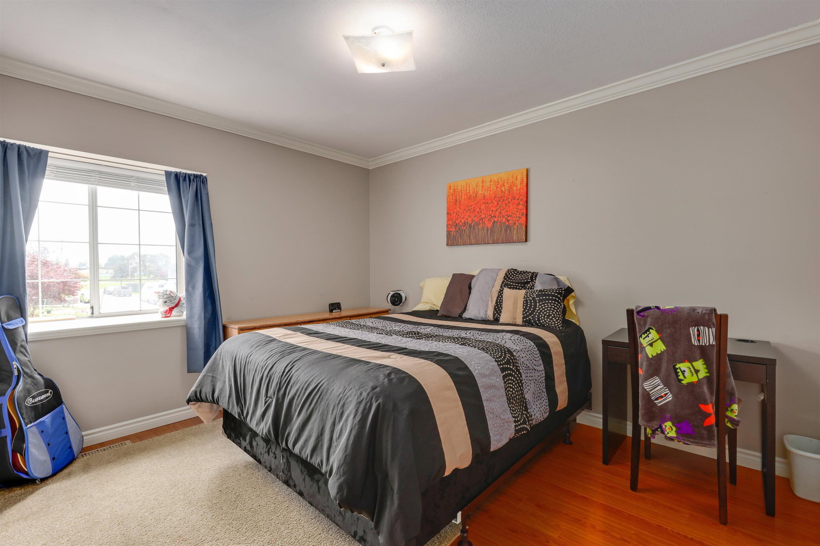 Listing Image 15