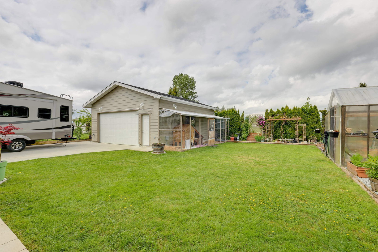Listing Image 22