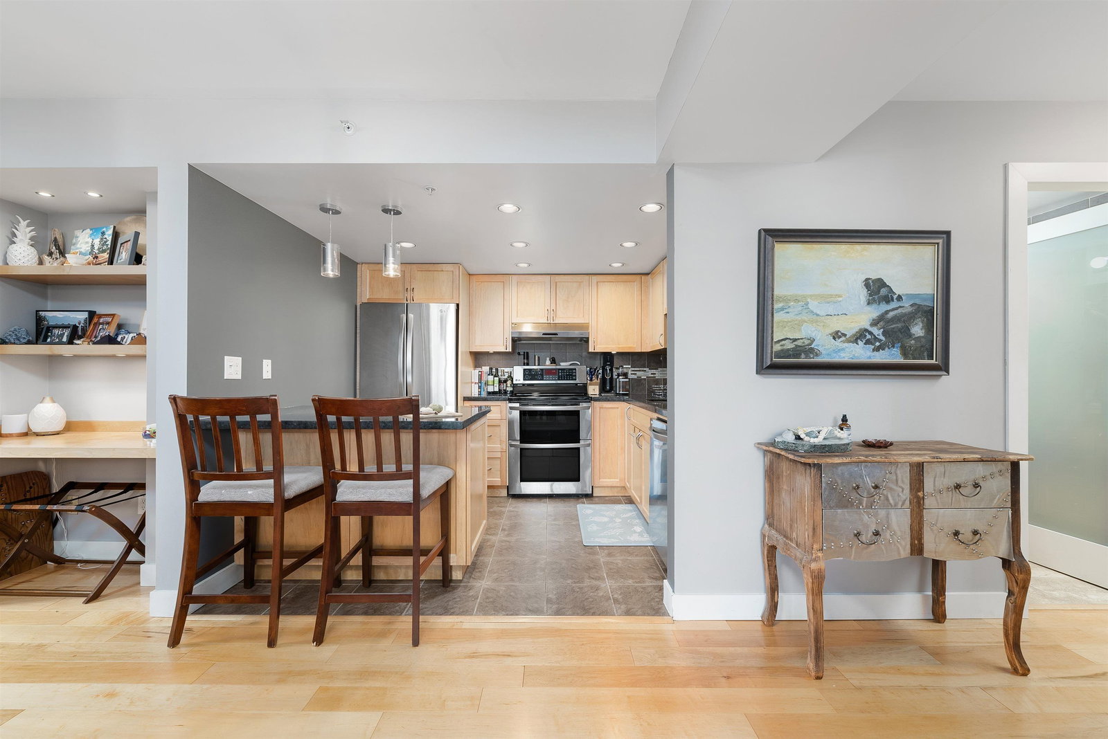 Listing Image 8