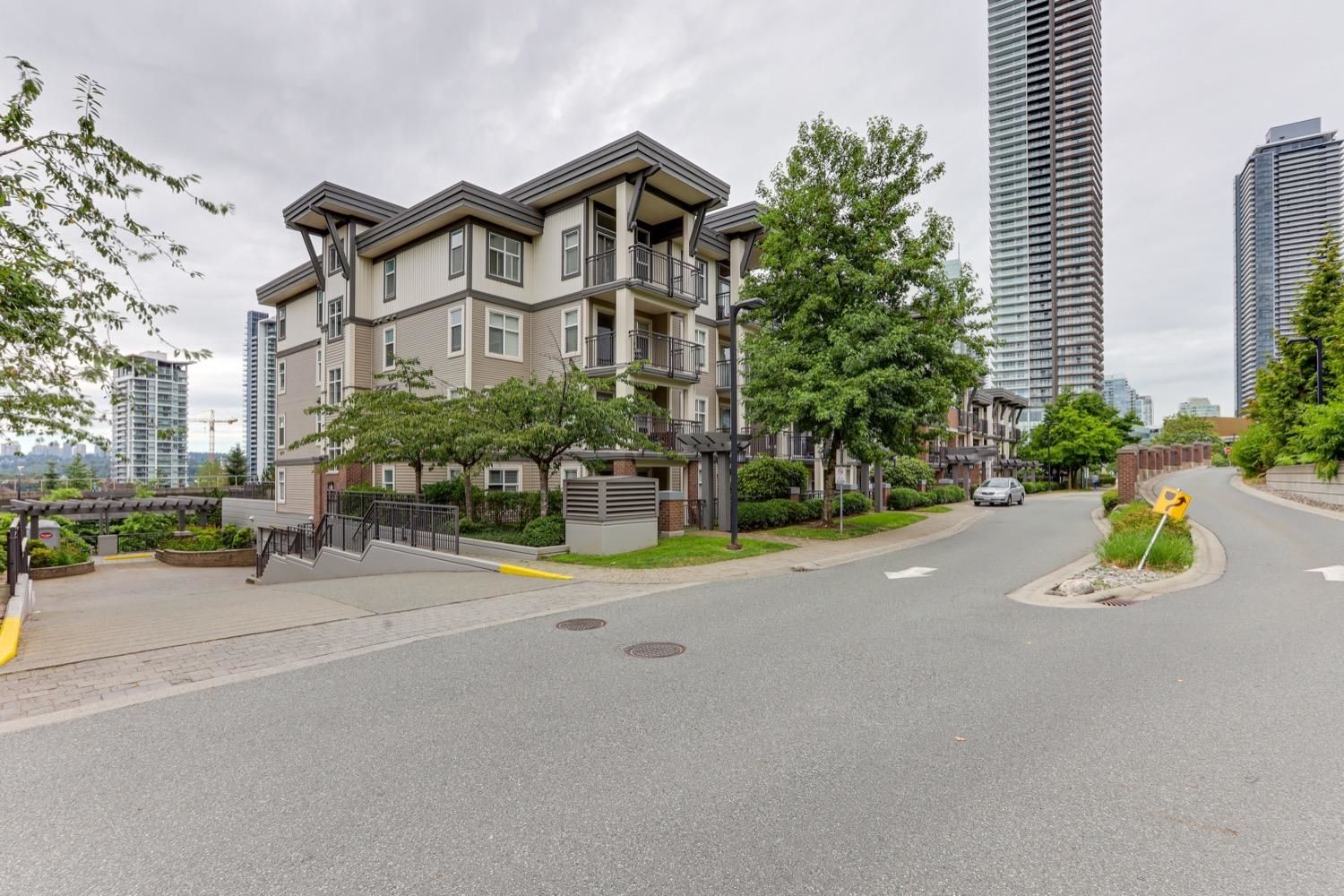 Listing Image 28