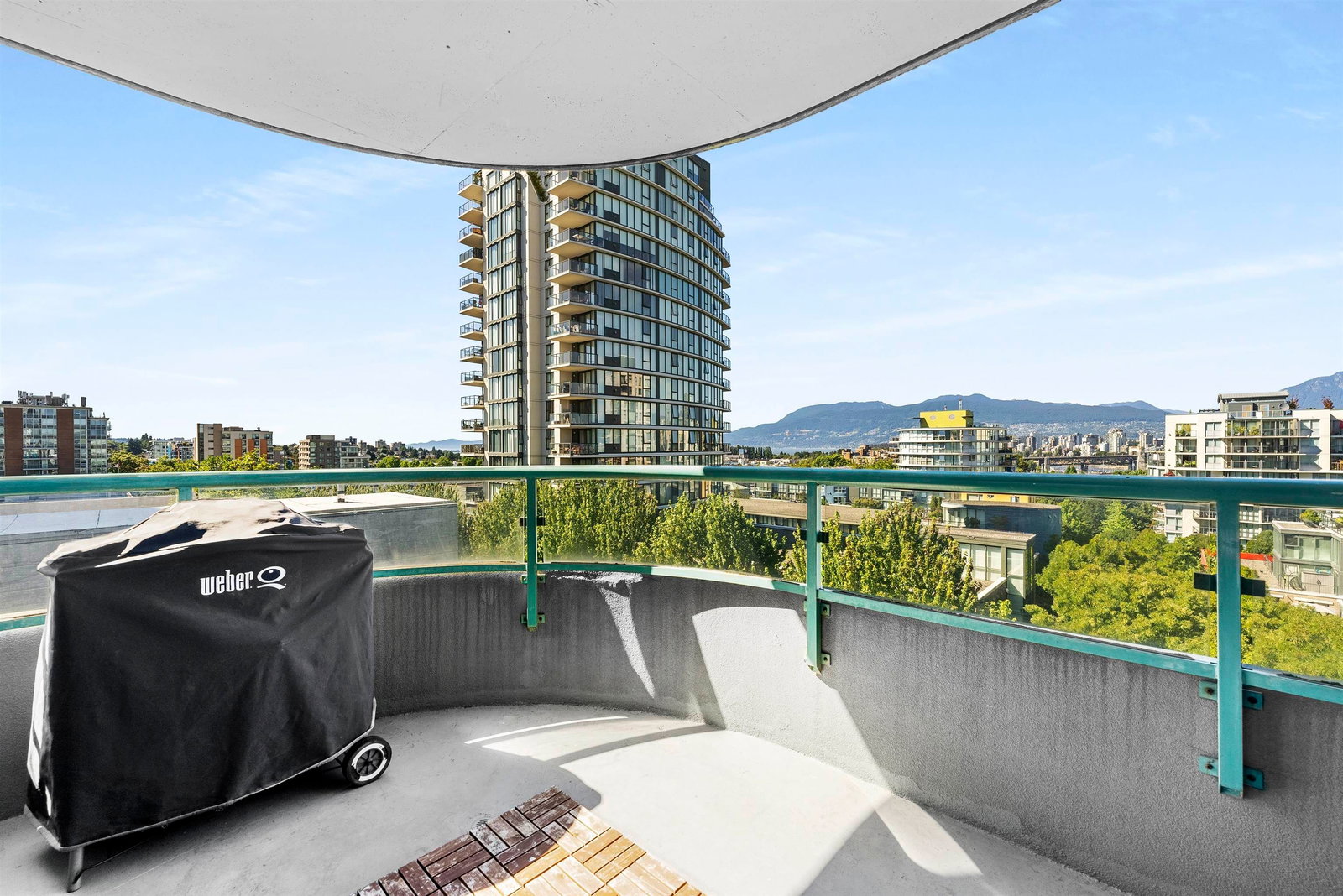 Listing Image 11
