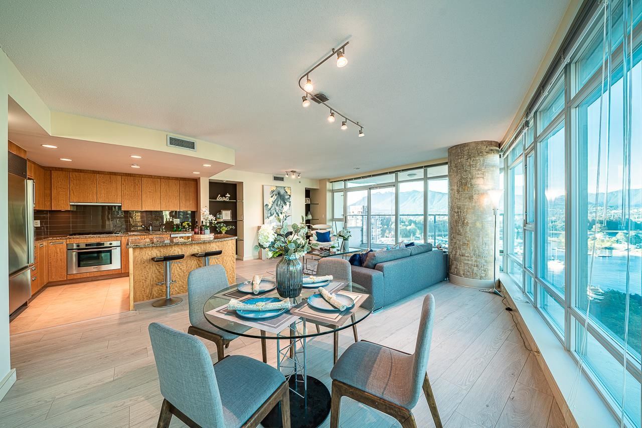 Listing Image 12