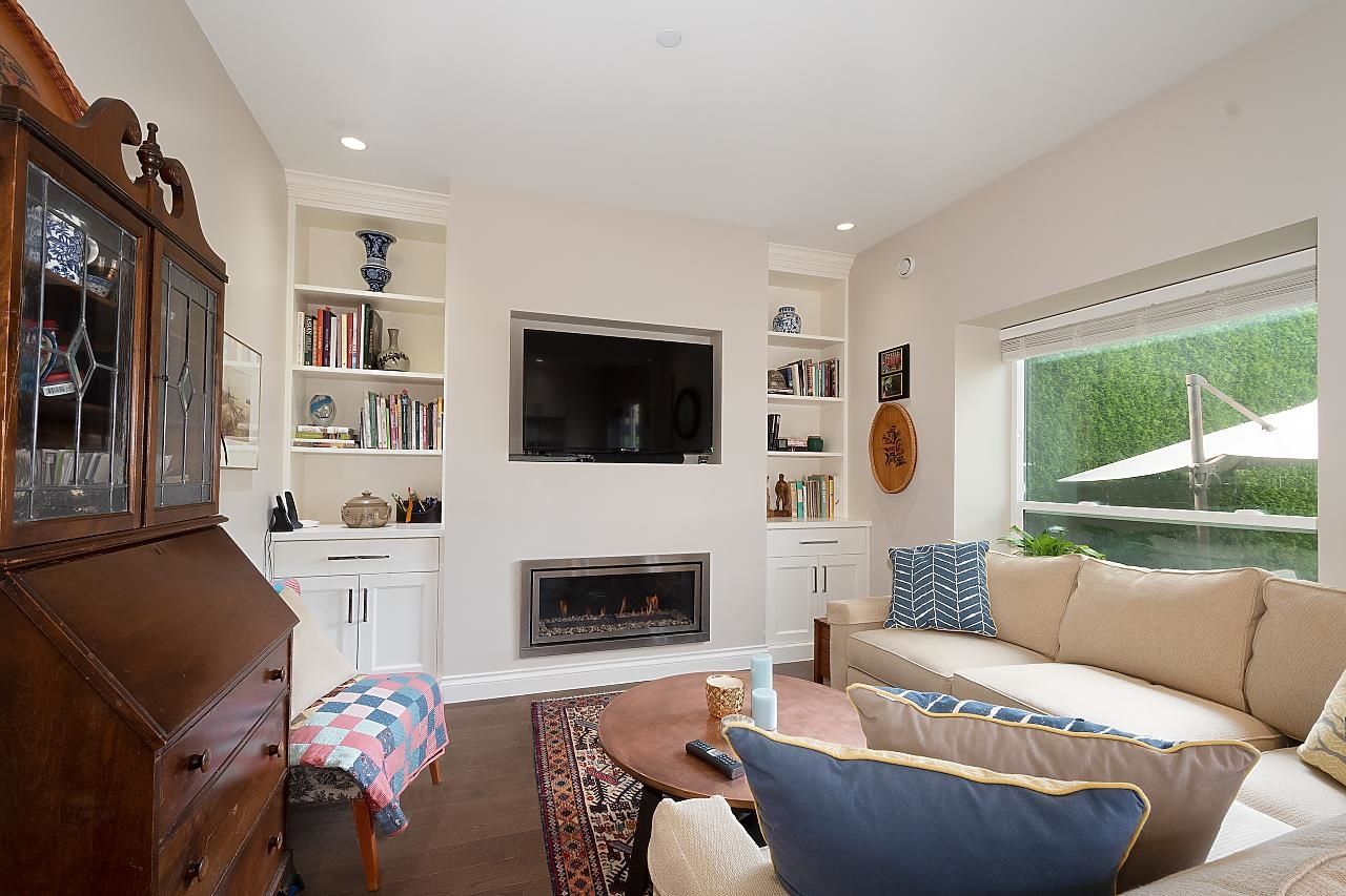 Listing Image 10