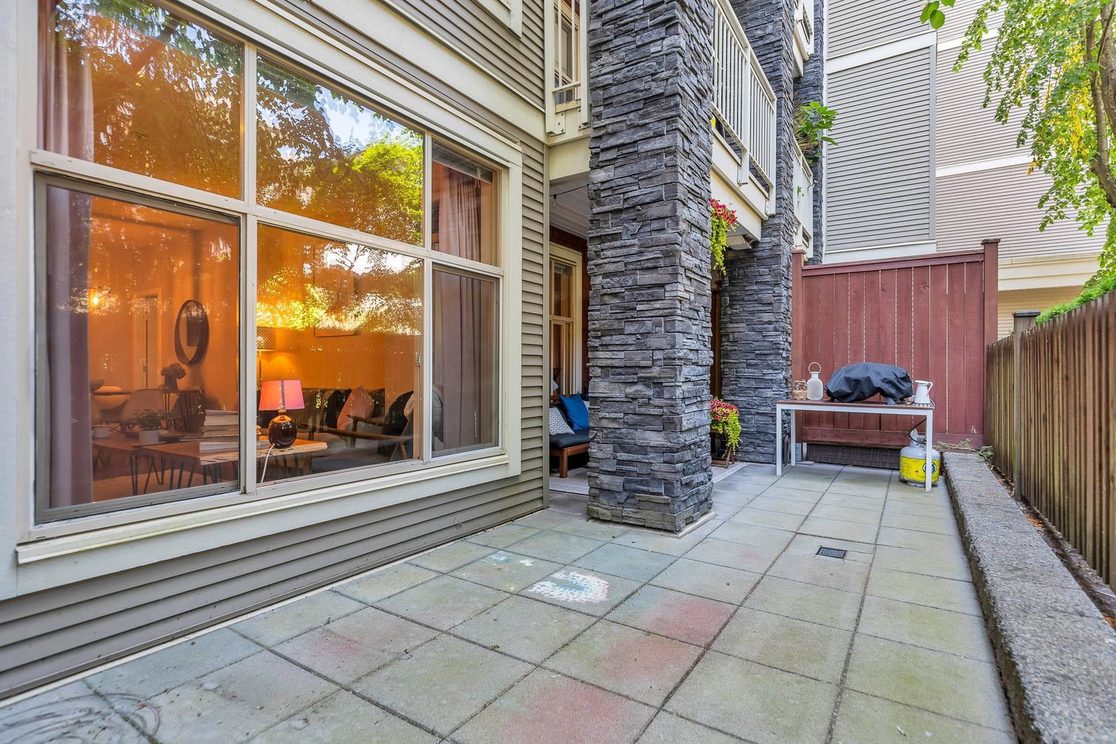 Listing Image 22
