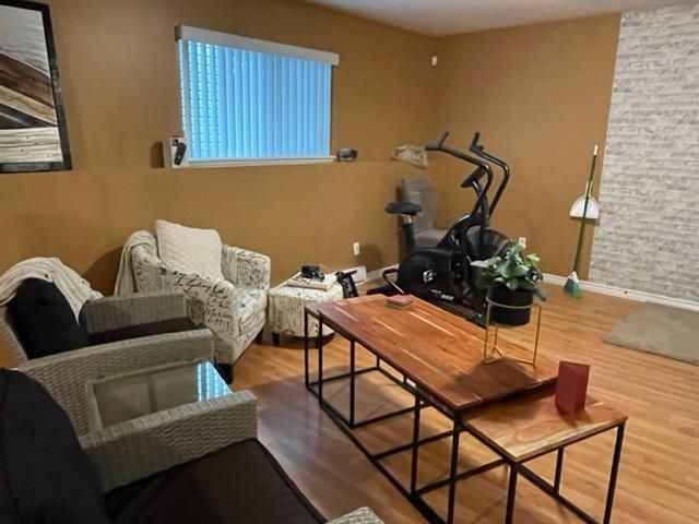 Listing Image 32