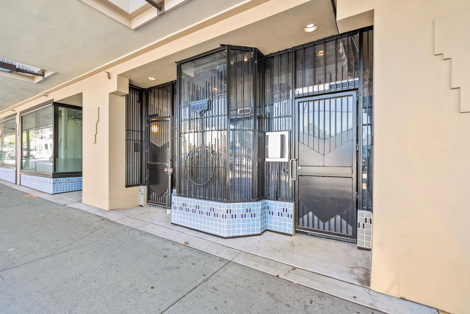 Listing Image 19