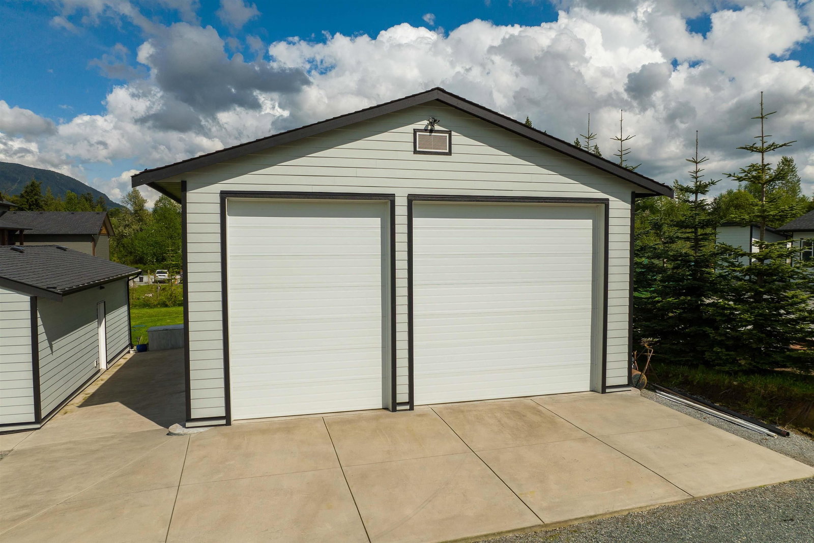 Listing Image 23