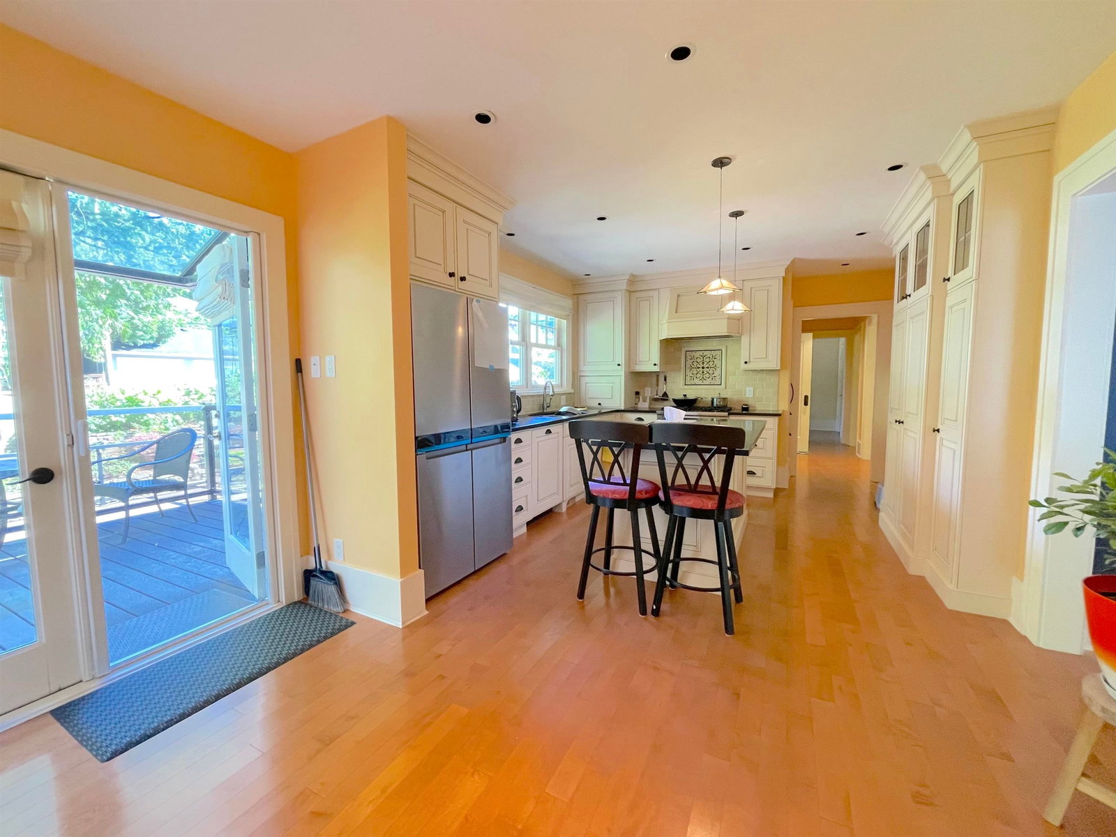 Listing Image 9