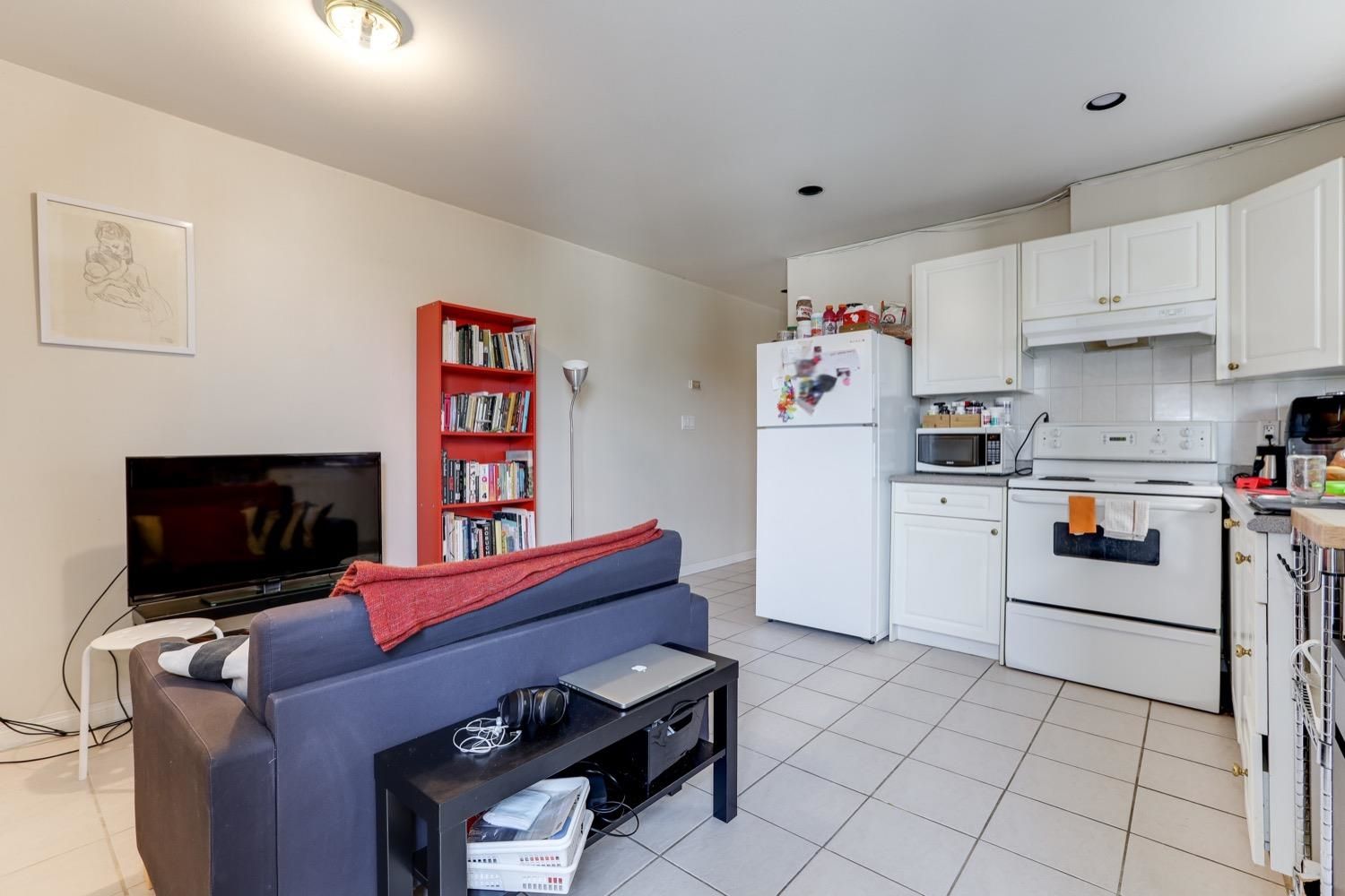 Listing Image 16
