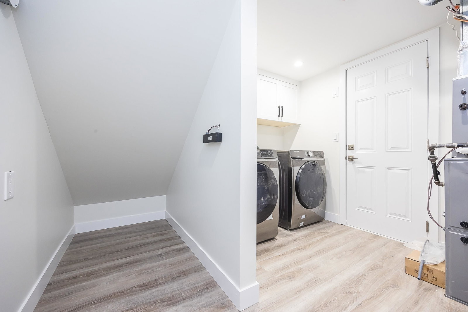 Listing Image 30
