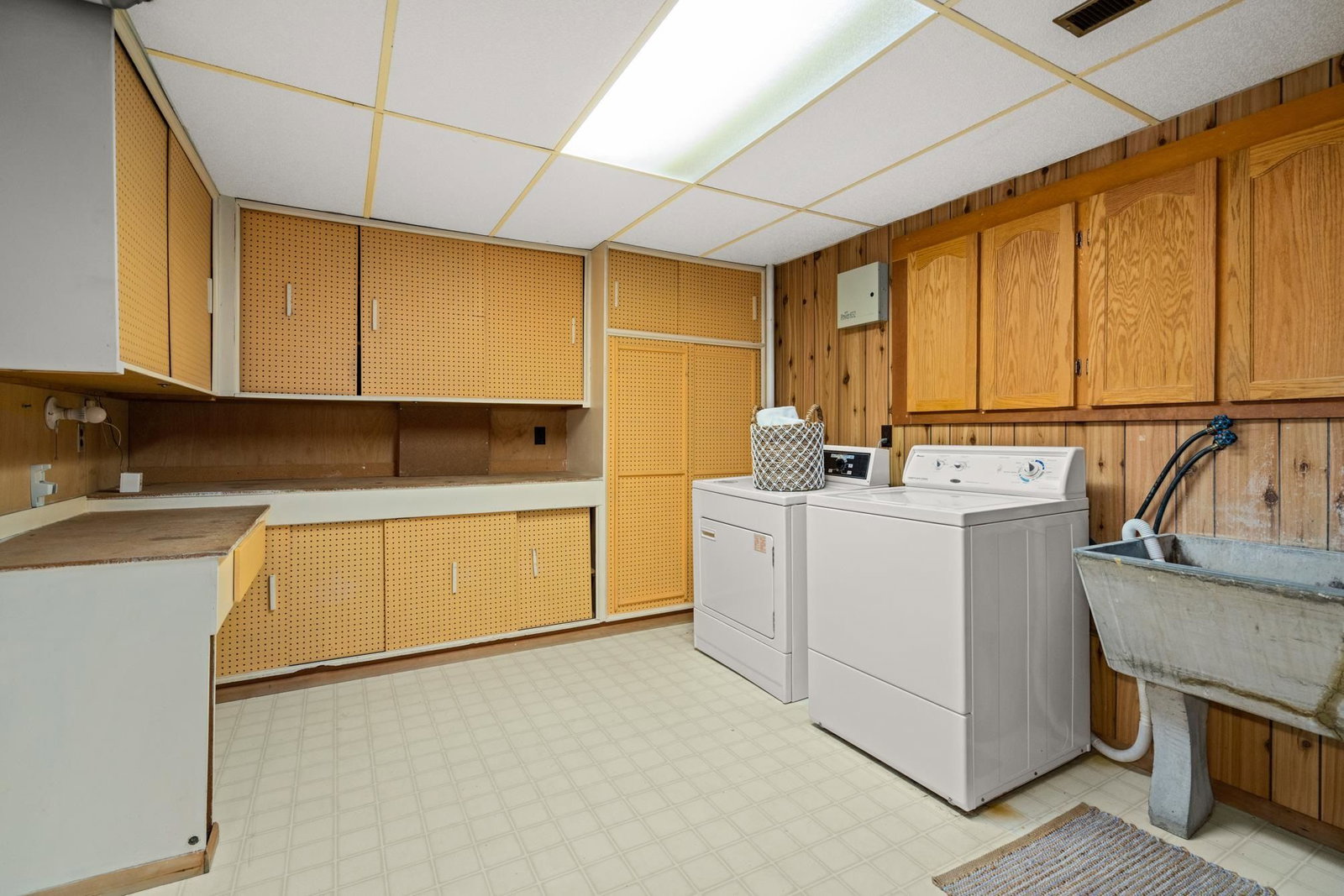 Listing Image 17