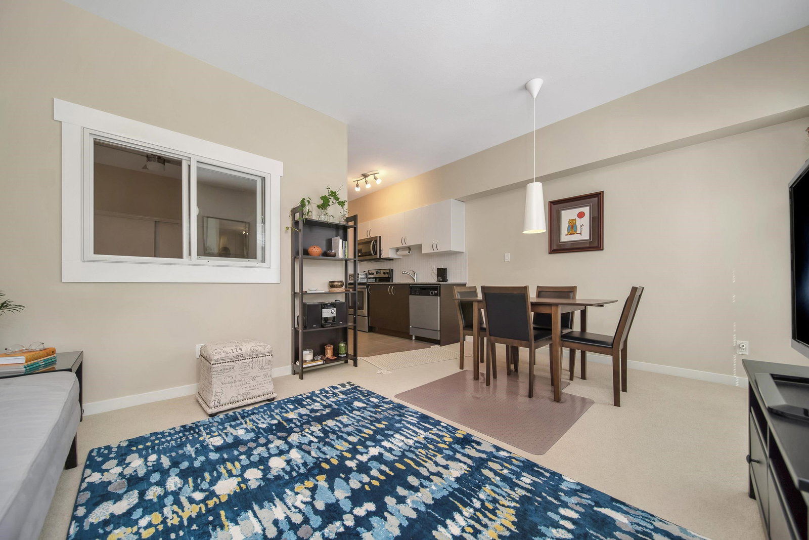 Listing Image 8