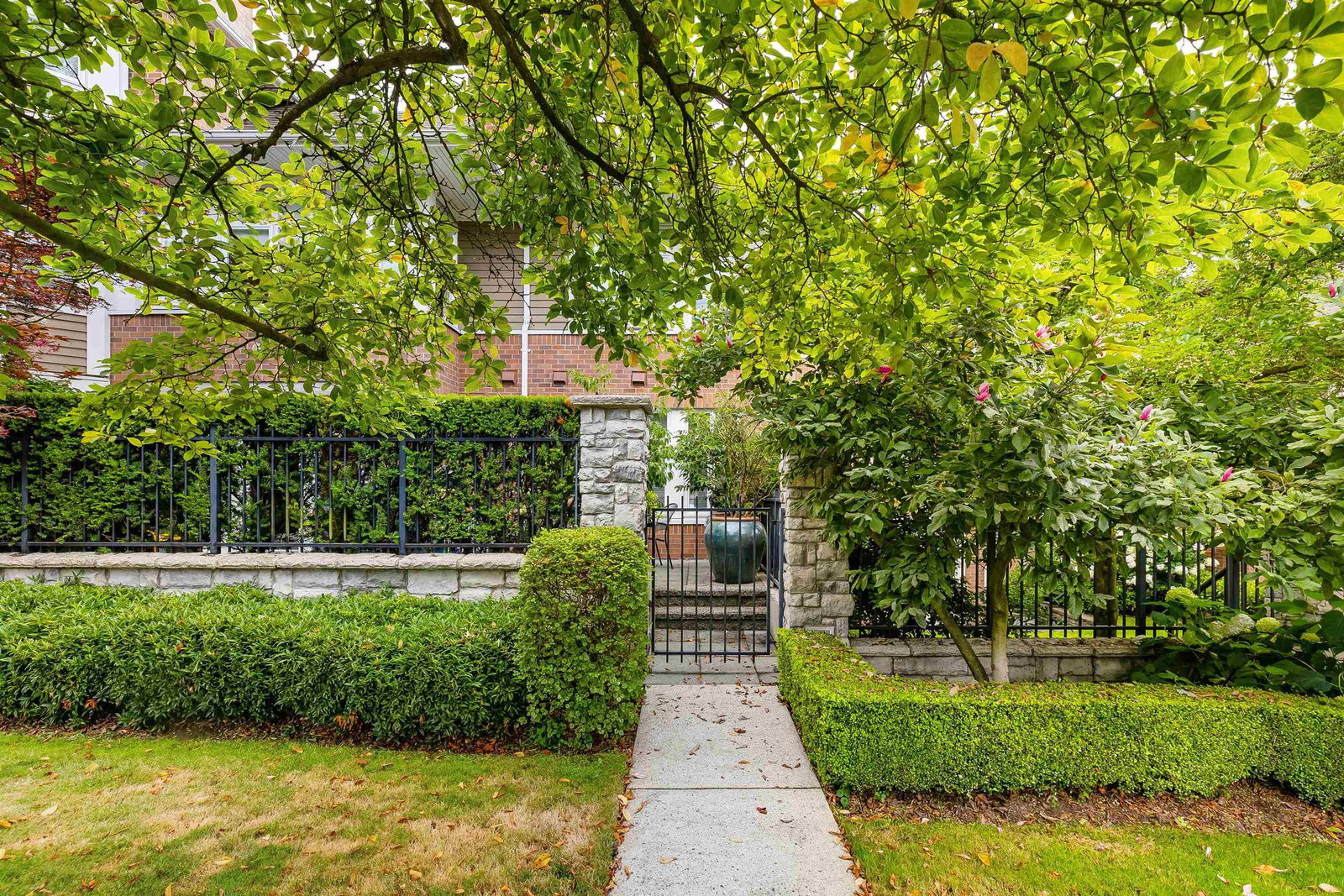 Listing Image 21