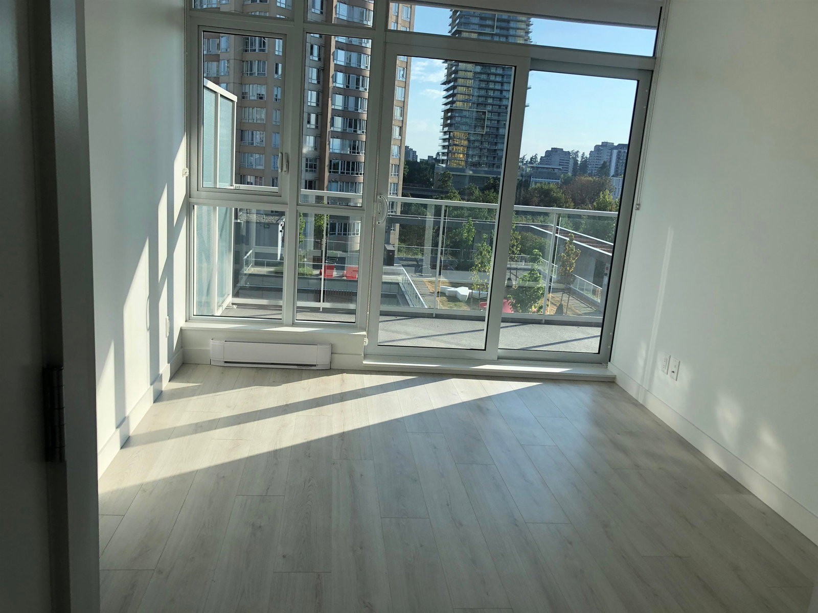 Listing Image 18