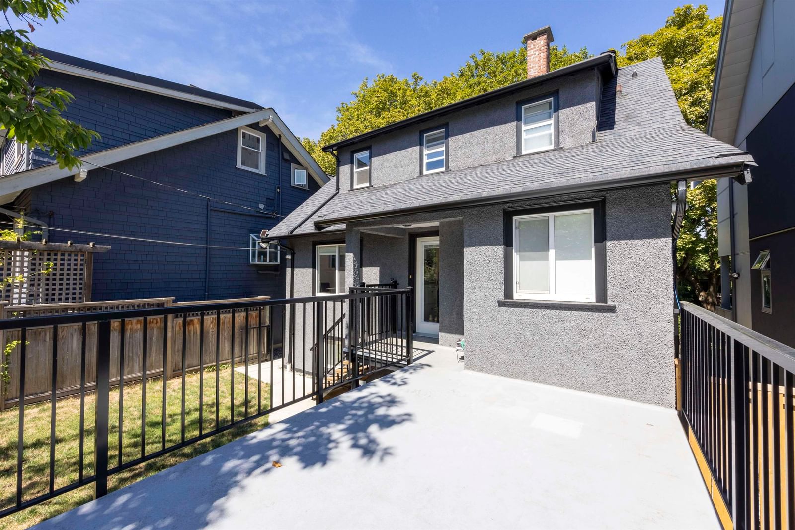 Listing Image 9