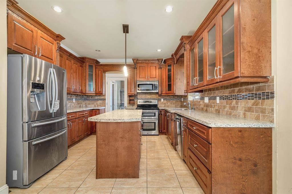 Listing Image 9