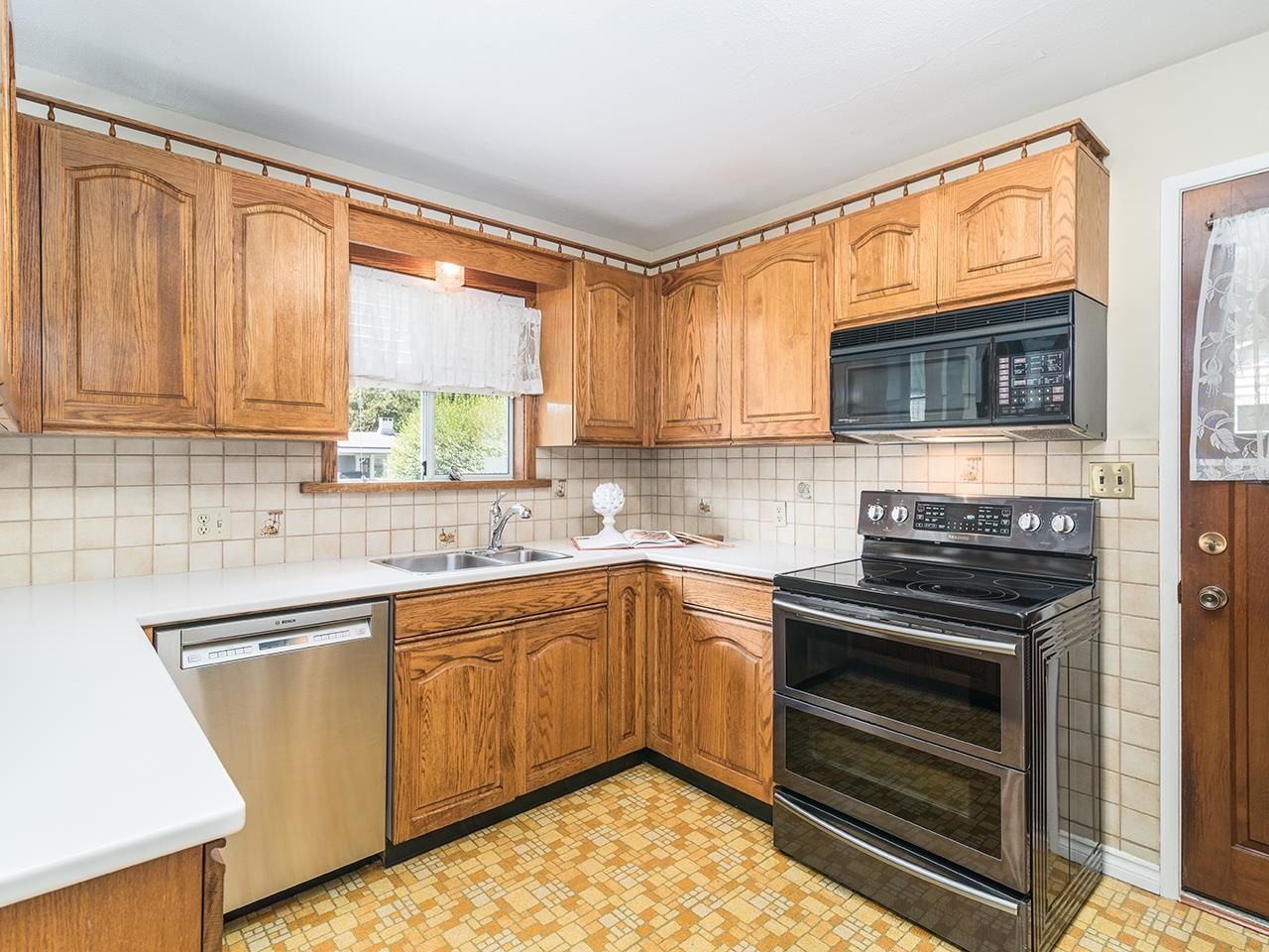 Listing Image 18