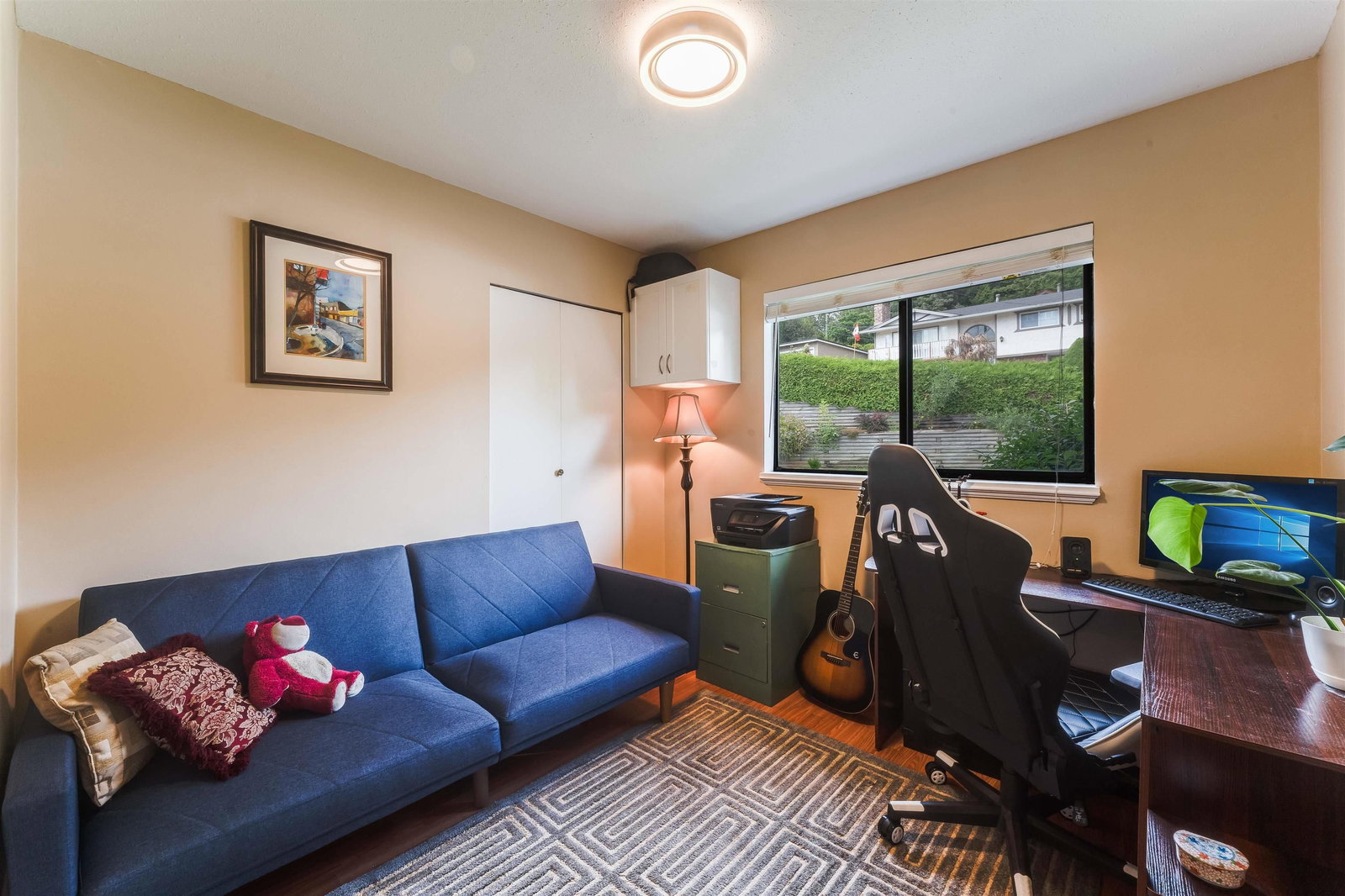 Listing Image 12