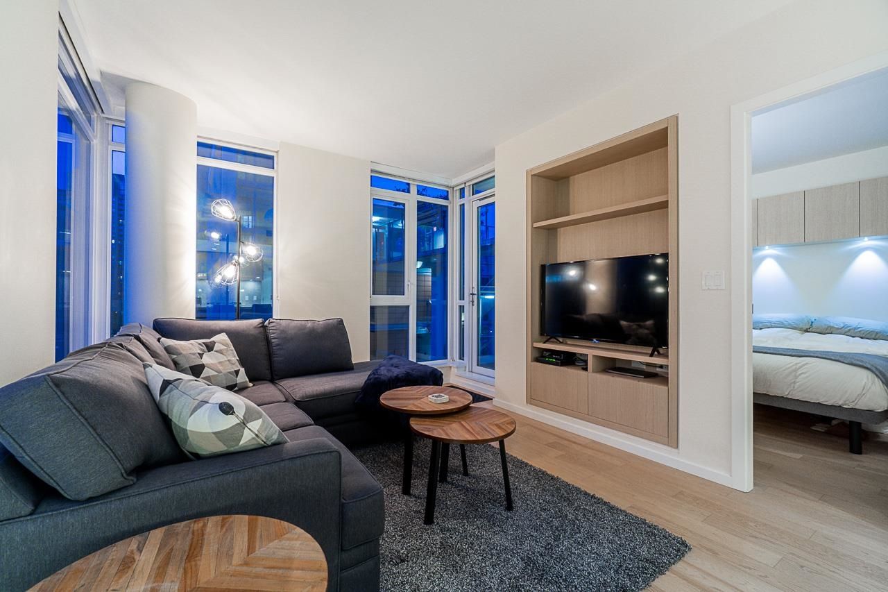 Listing Image 11
