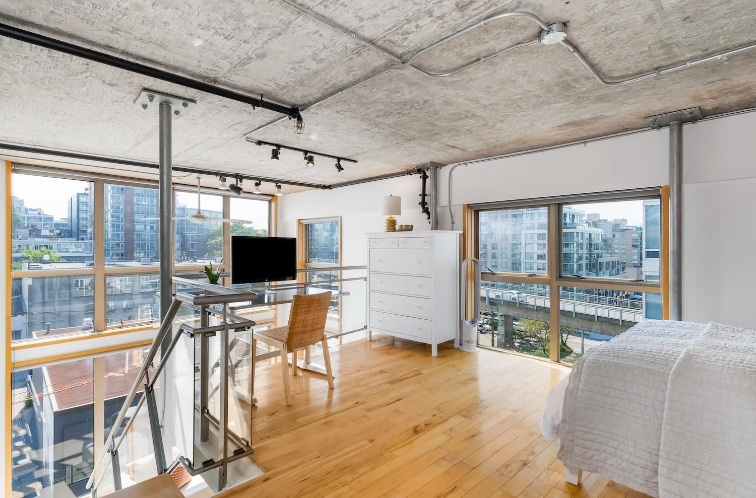 Listing Image 21