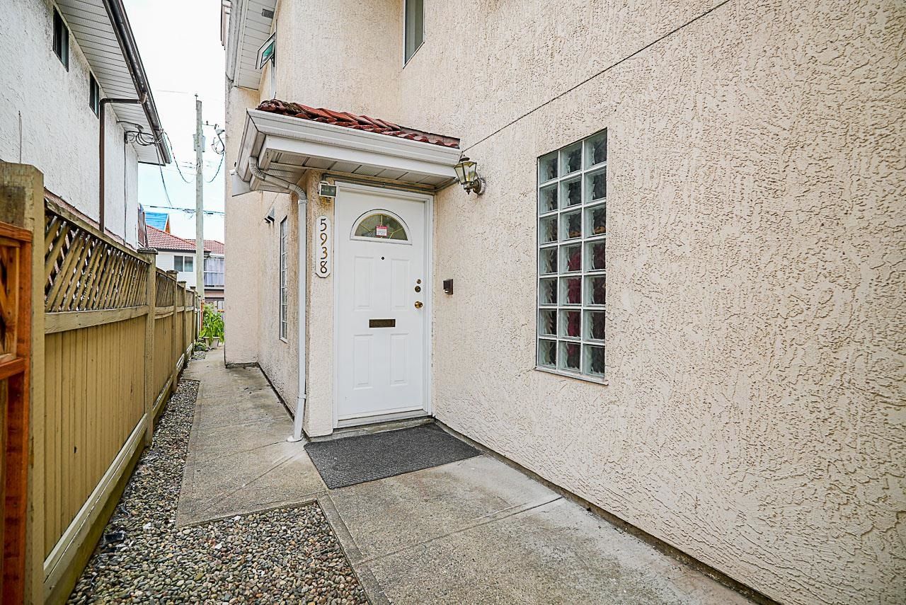 Listing Image 4