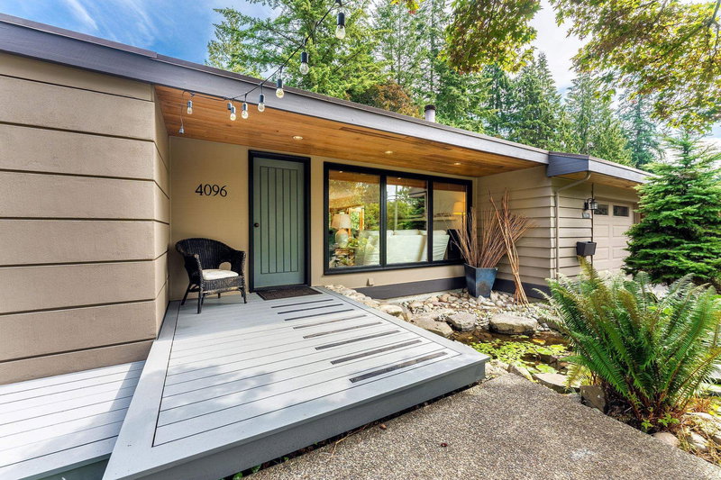 4096 Sunset Boulevard, North Vancouver, V7R 3Y8 | Image 2
