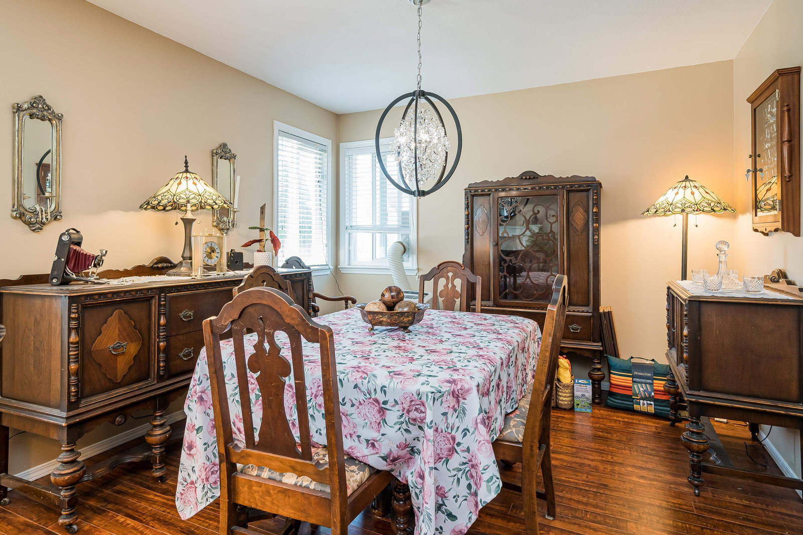 Listing Image 16