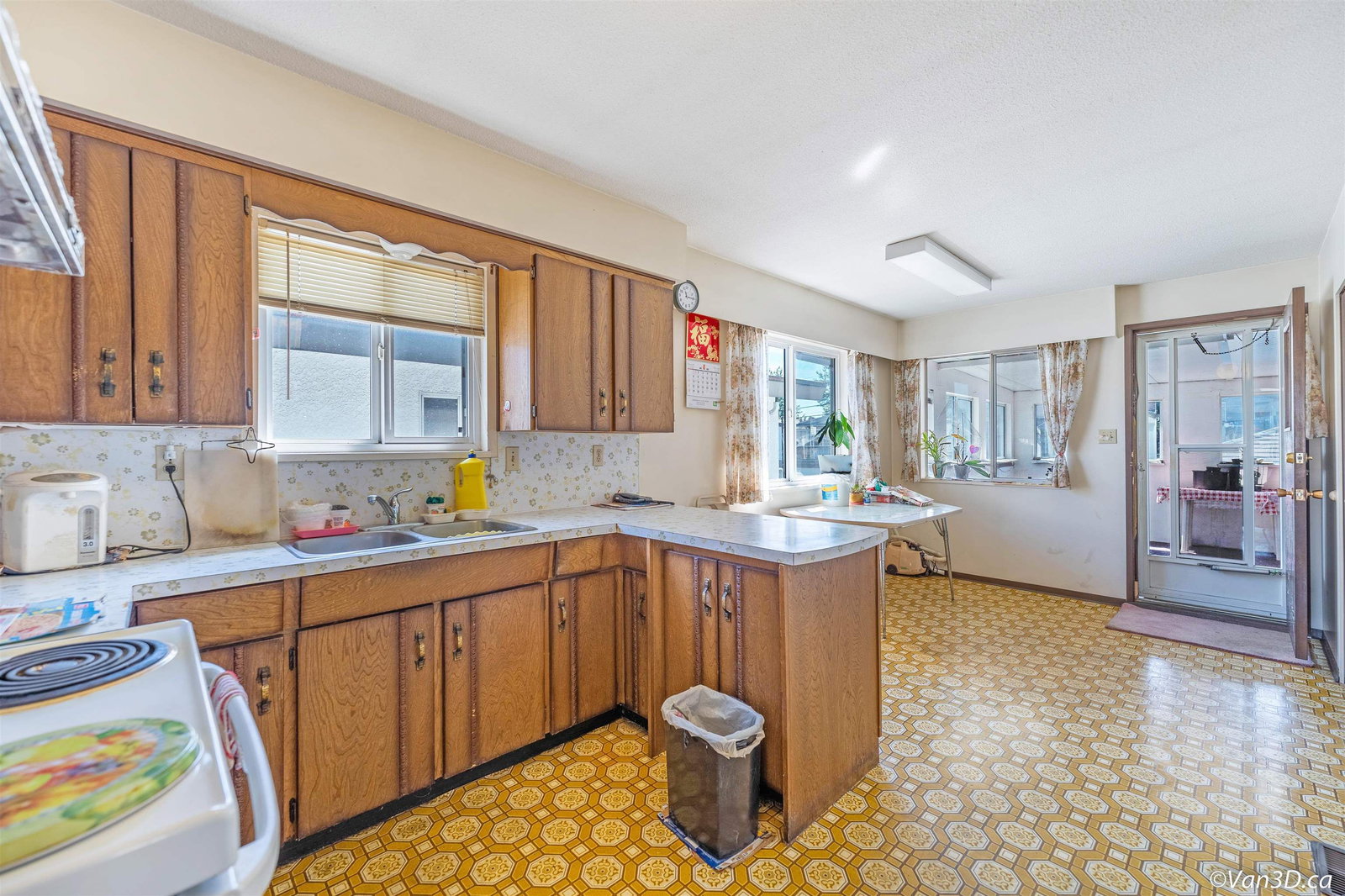 Listing Image 9