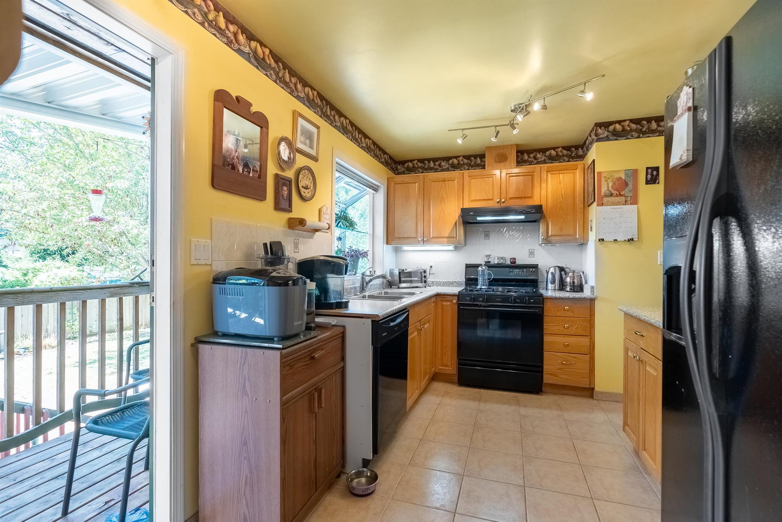 Listing Image 10