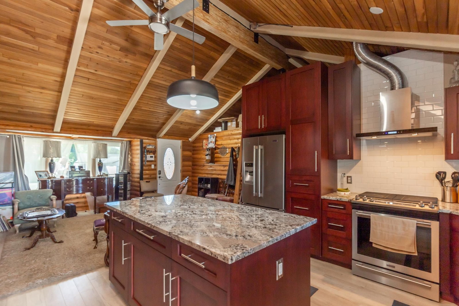 Listing Image 11