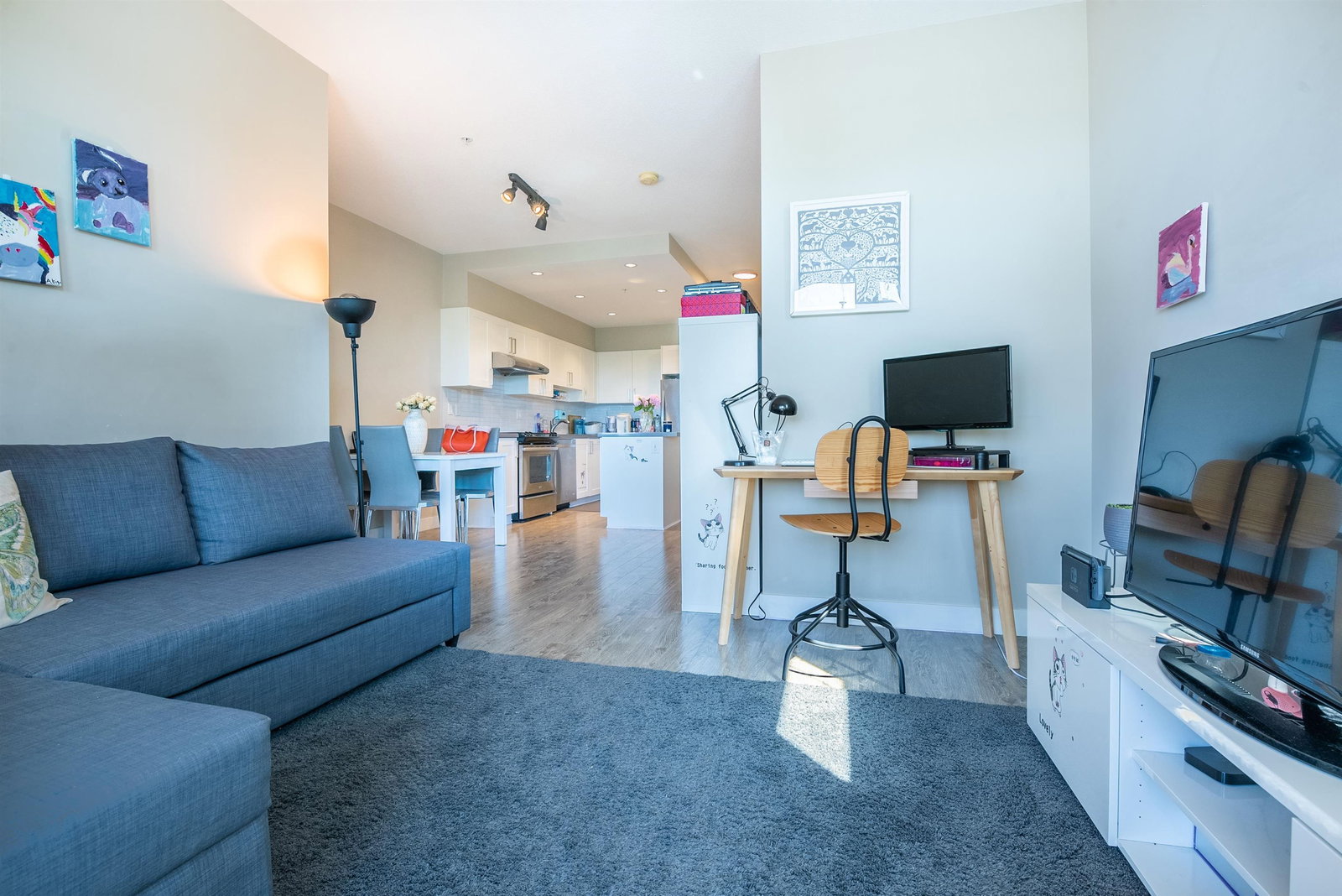 Listing Image 12