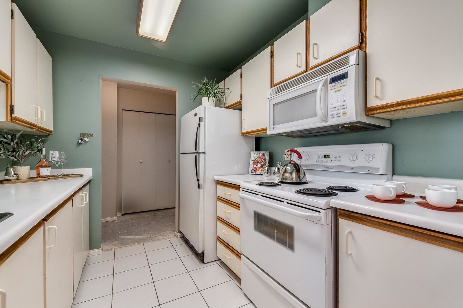 Listing Image 15