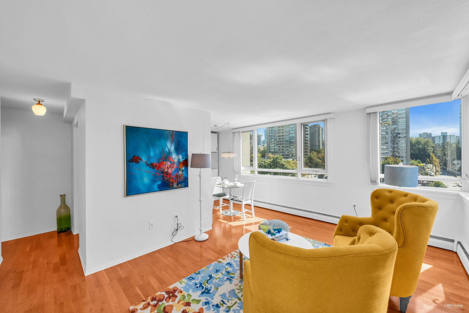Listing Image 9