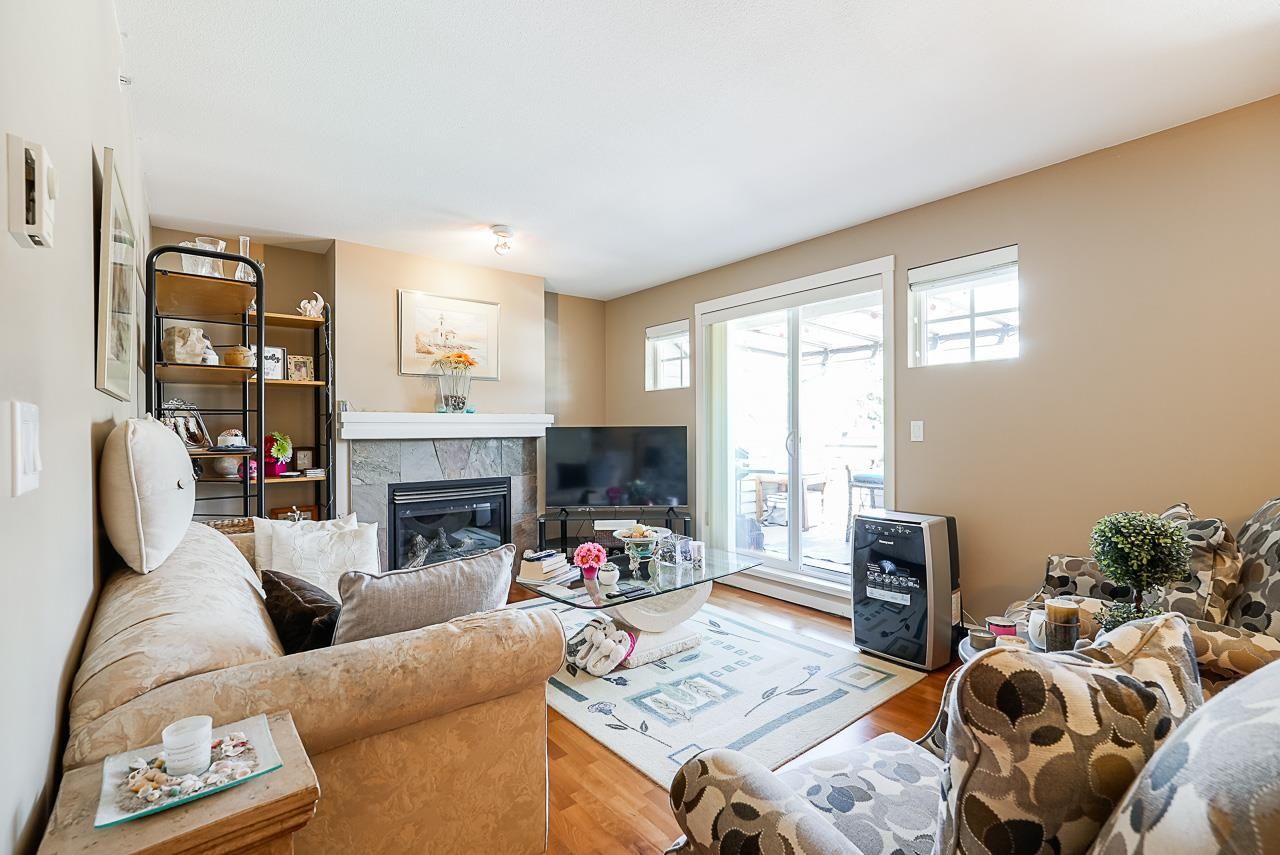 Listing Image 6