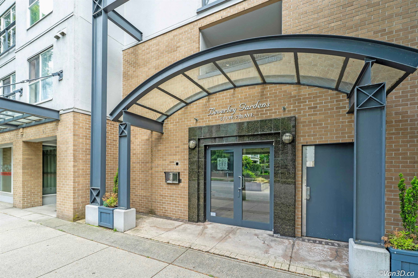 Listing Image 17