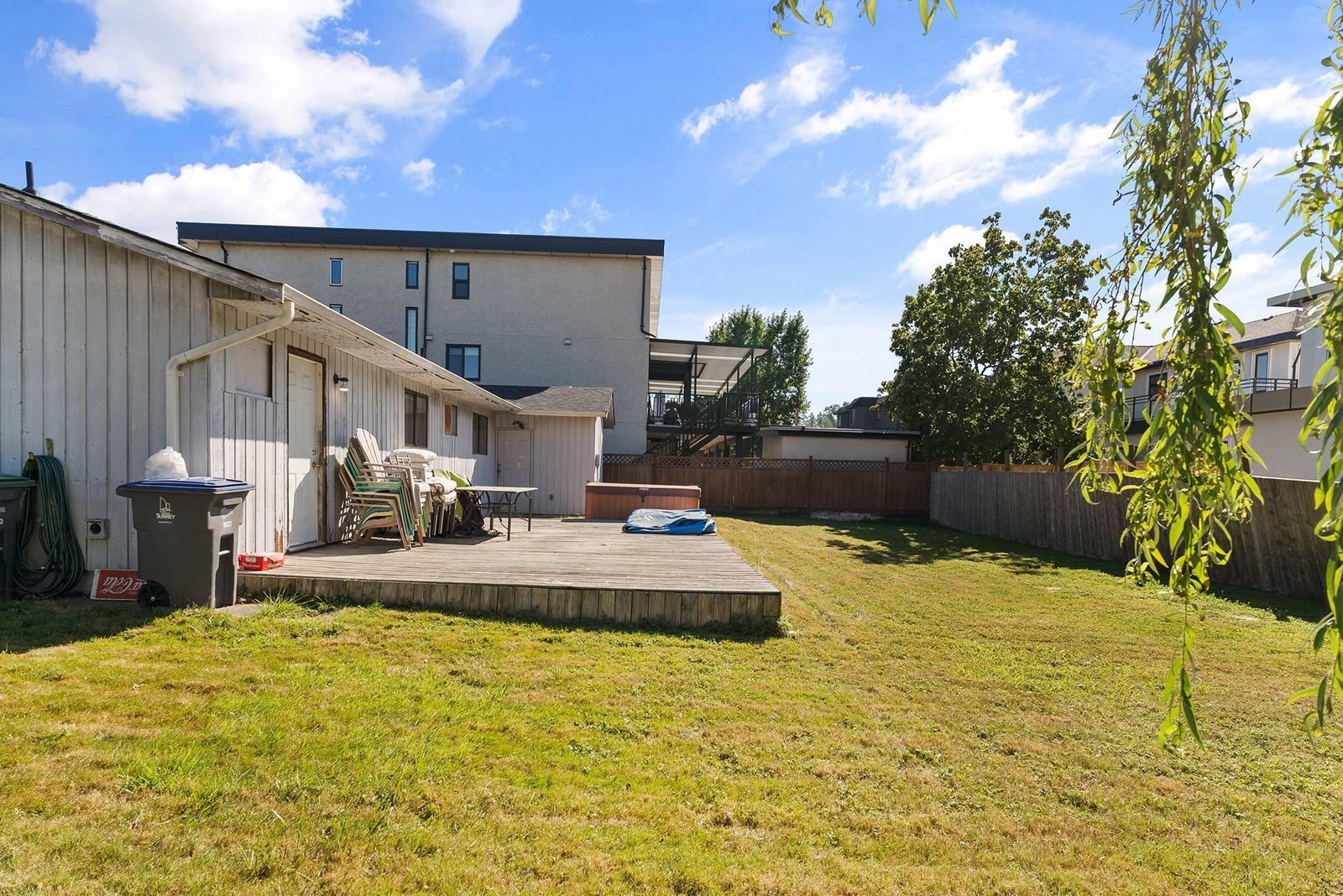 Listing Image 15