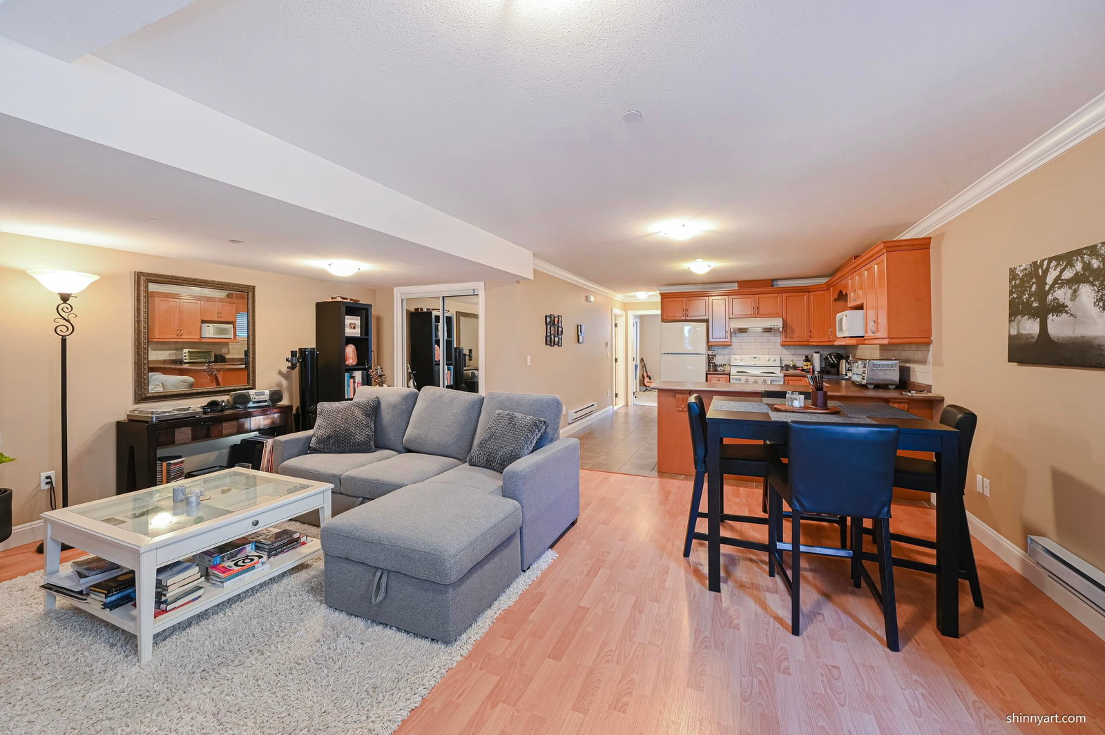 Listing Image 19