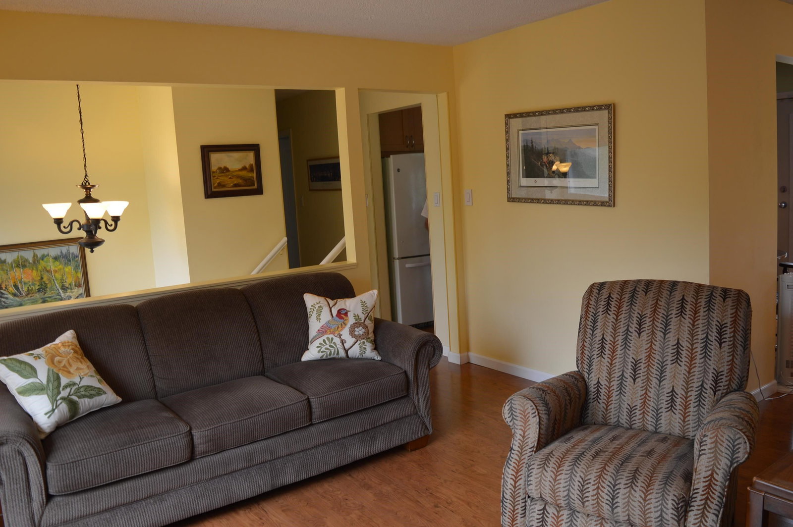 Listing Image 6