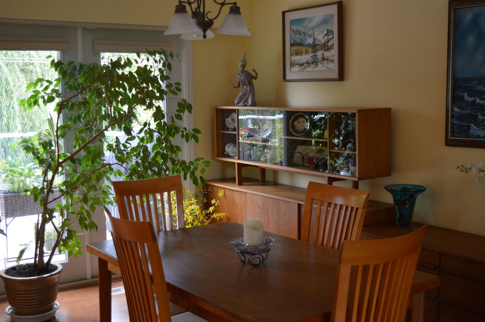Listing Image 8