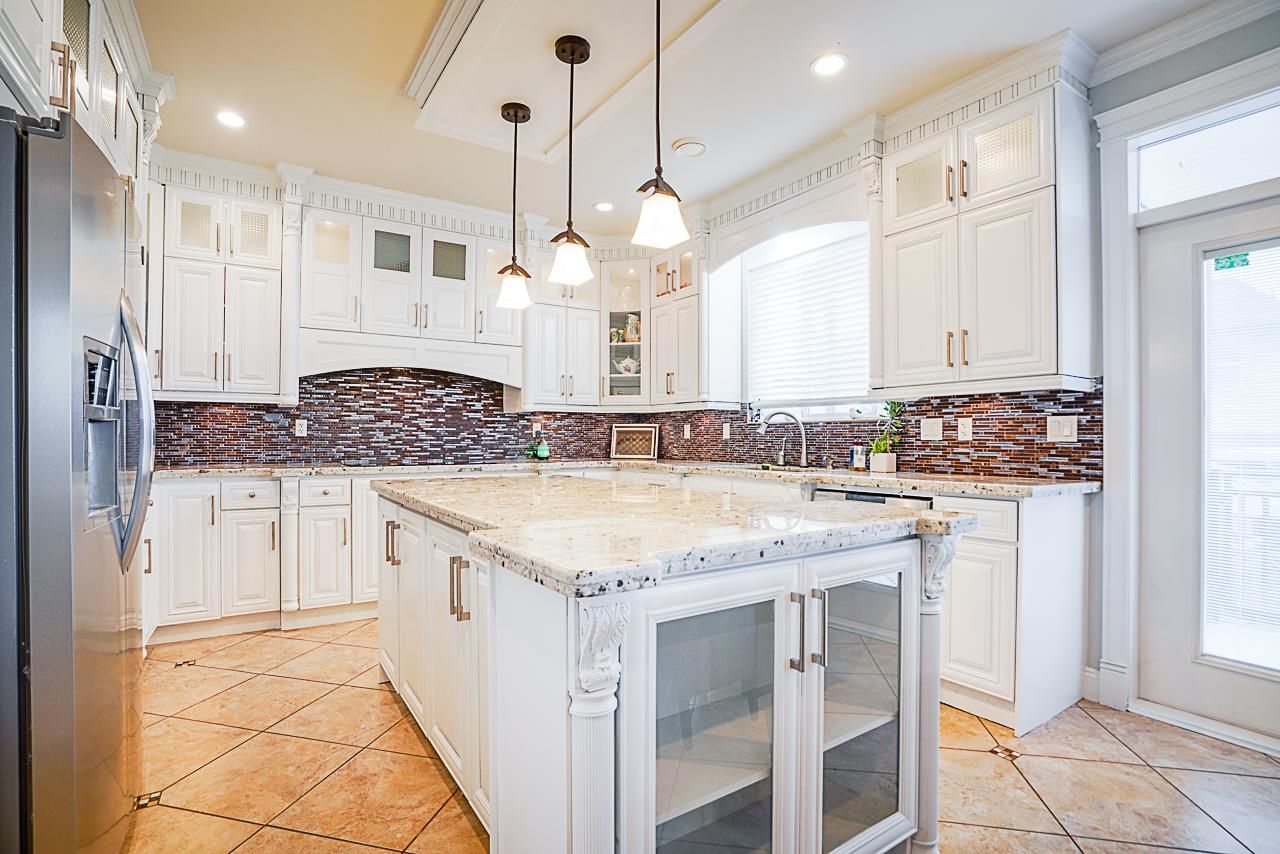 Listing Image 19