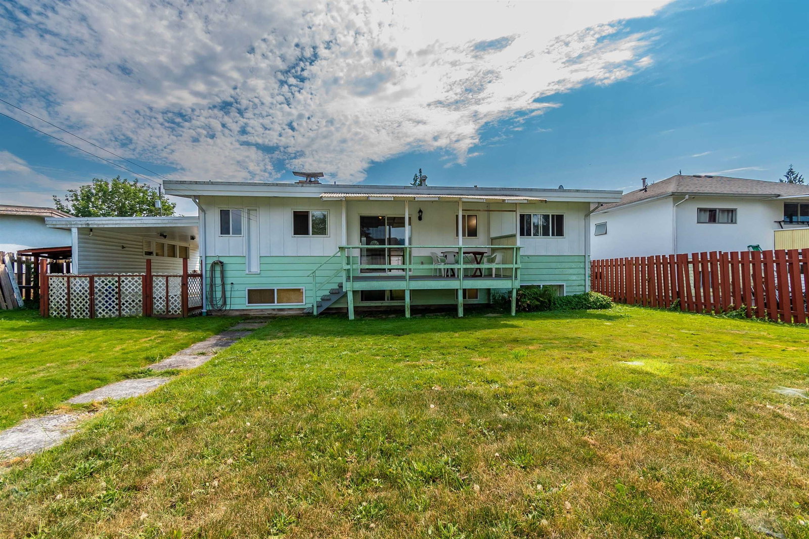 Listing Image 4
