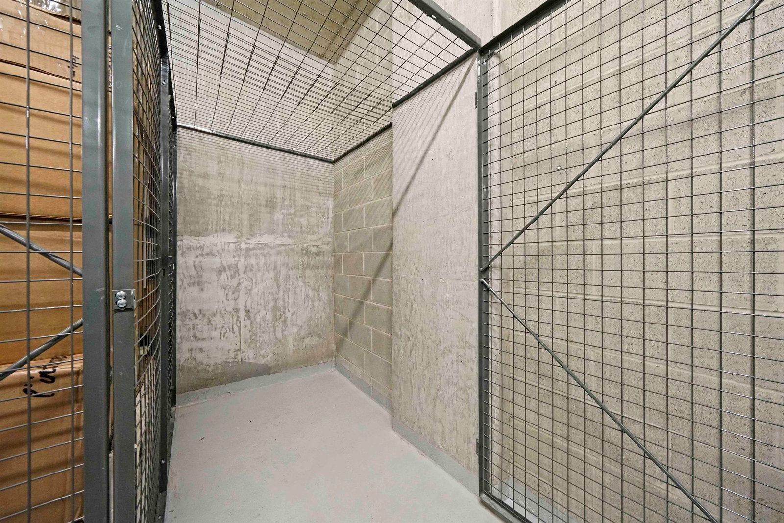 Listing Image 23