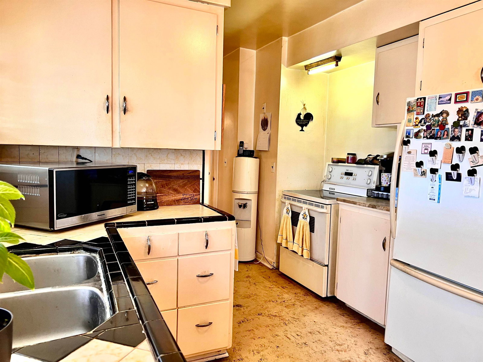 Listing Image 11