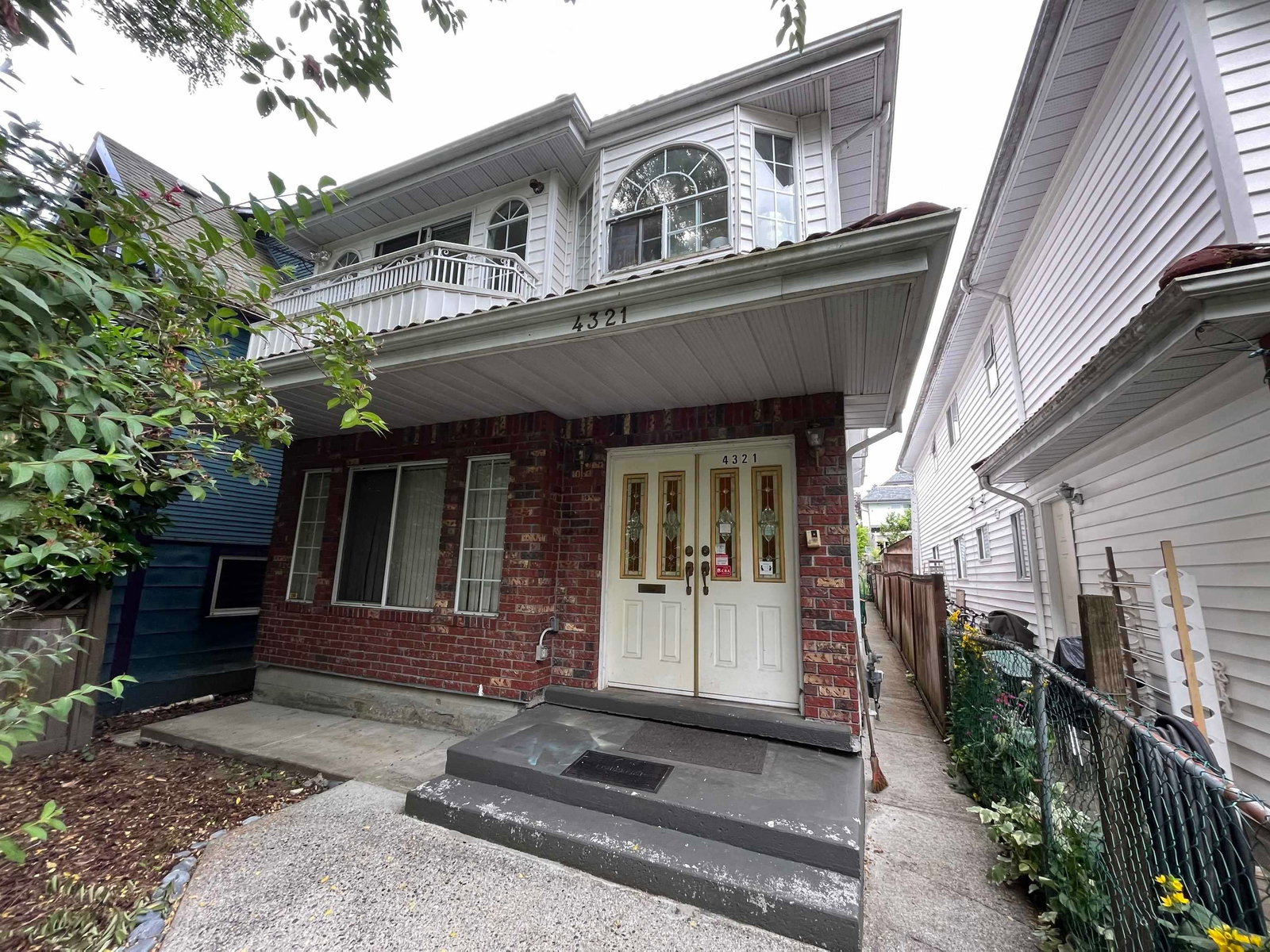 Listing Image 1