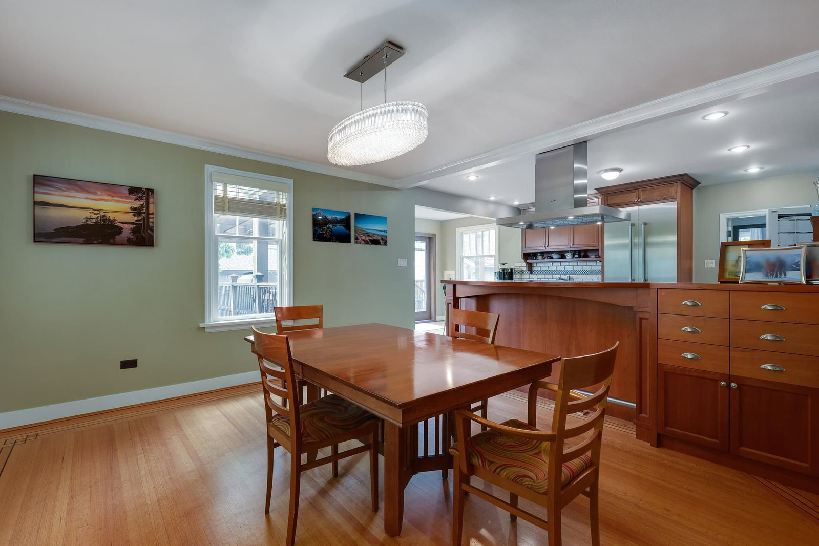Listing Image 6
