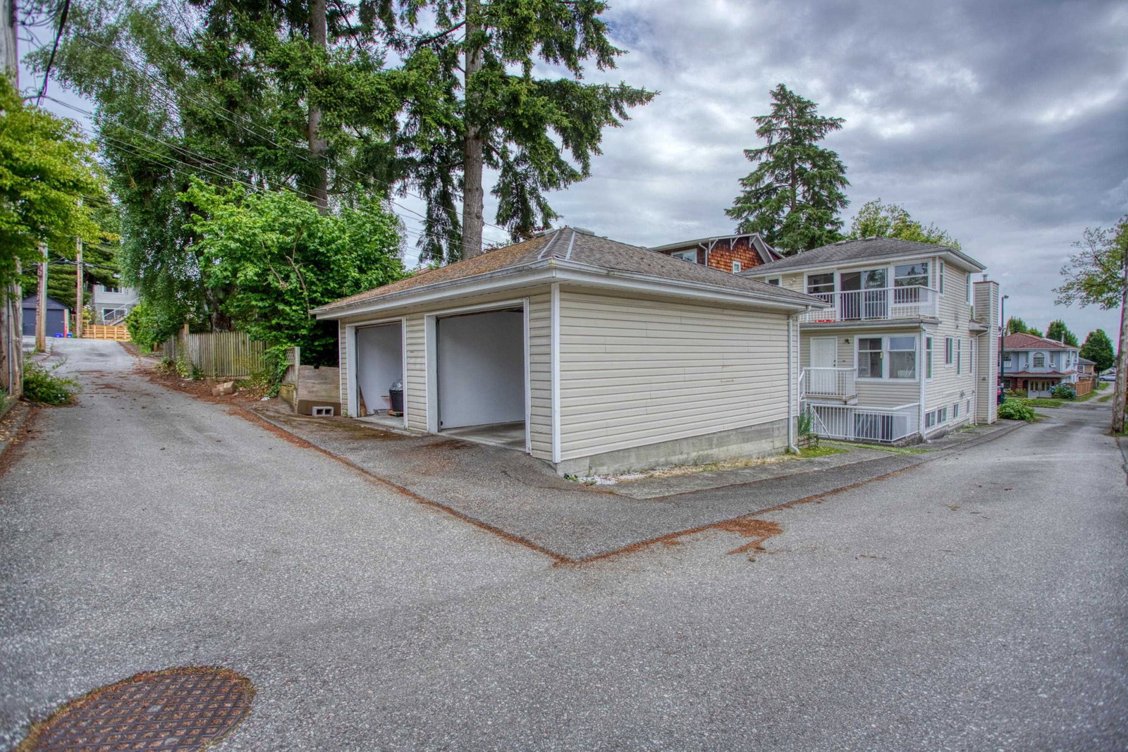 Listing Image 6