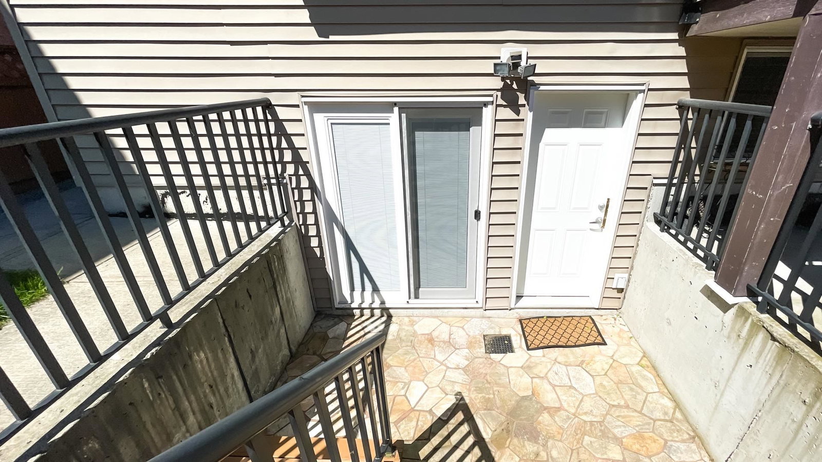 Listing Image 33