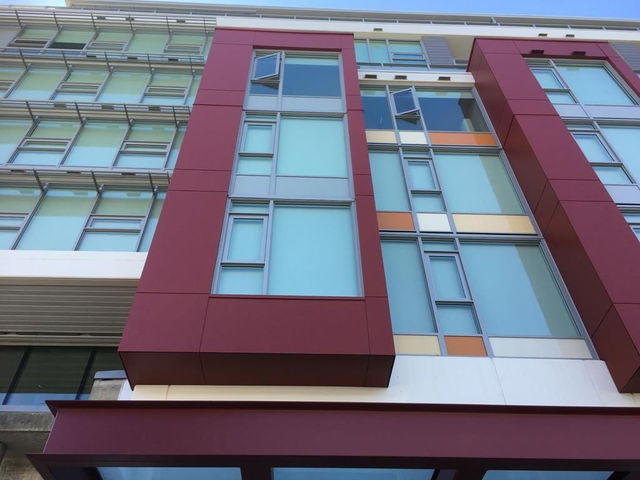 208 - 4083 Cambie Street