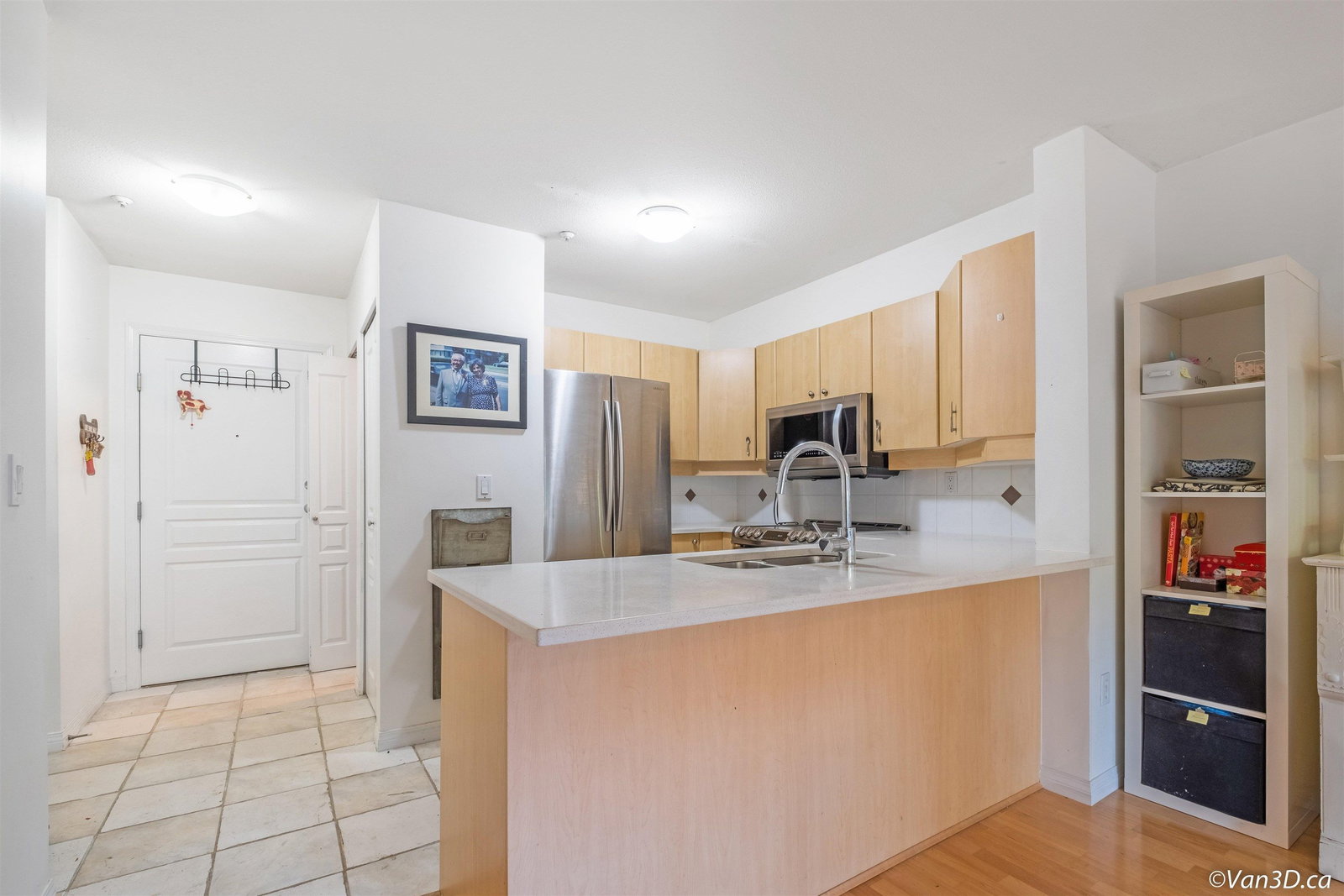 Listing Image 19
